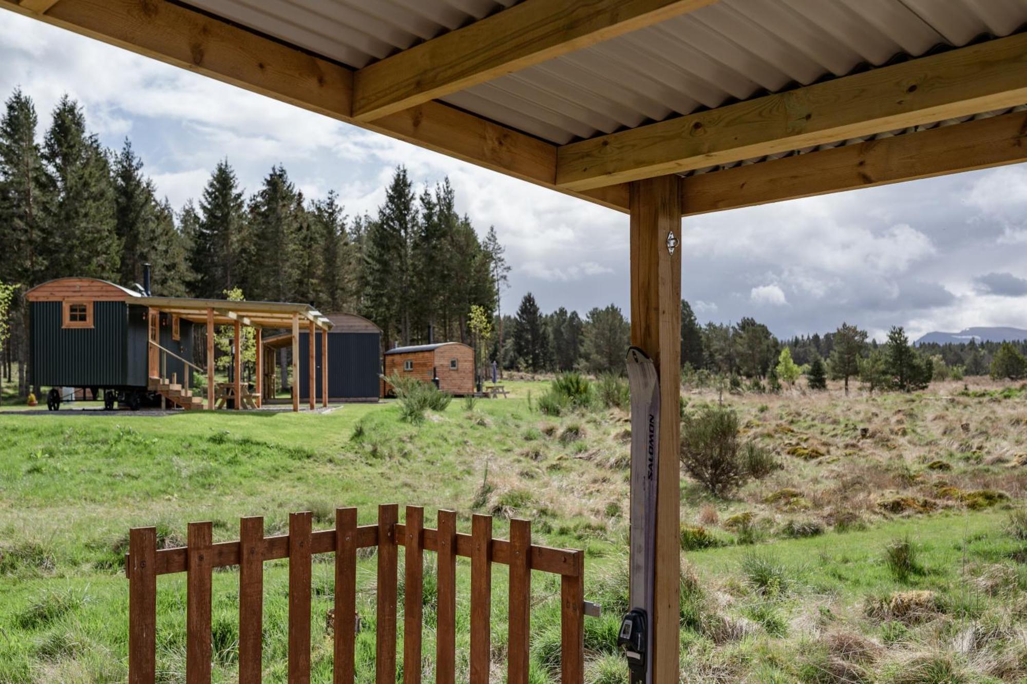 Highland Shepherd Huts Nethy Bridge Phòng bức ảnh